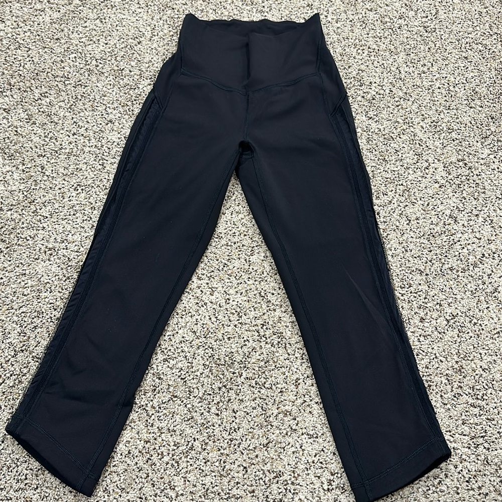 Lululemon 21” crop leggings